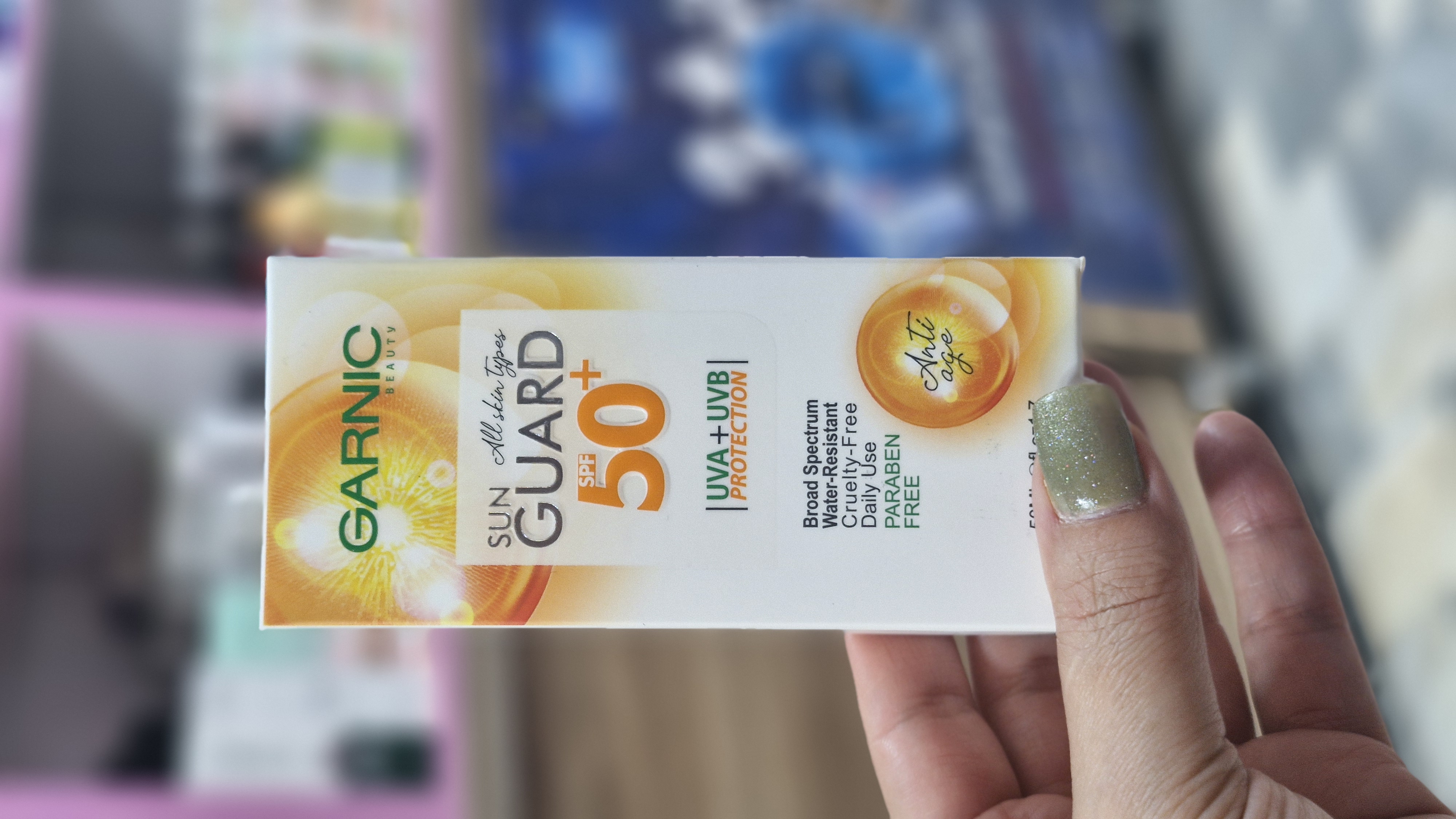 گارنیک ضد آفتاب بی‌رنگ SPF50 ۵۰ میل تیوپی ضد چروک GARNIC